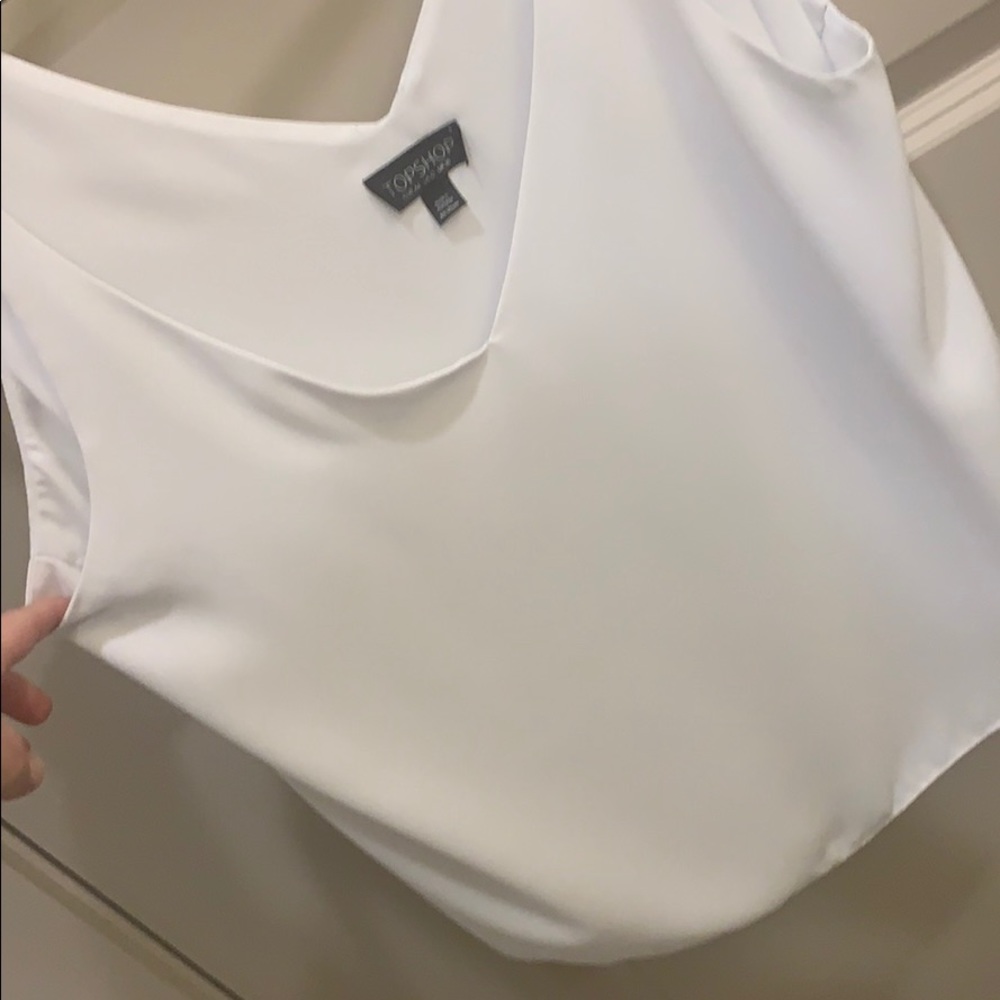 White tank - Picture 3 of 4